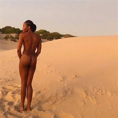 naomi campbell nude leaked pics and topless sexy images