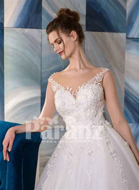 Royal Wedding Dress With Soft And Long Tulle Skirt And