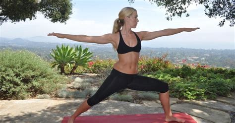 5 basic yoga poses to make you feel fantastic in 15