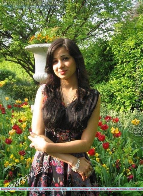 India S No 1 Desi Girls Wallpapers Collection Hot Desi