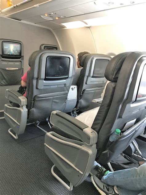 american airlines   class los angeles honolulu review lax