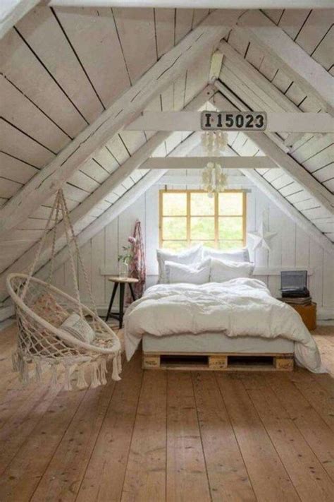 Trend Populer 24 Small Attic Loft Bedroom Ideas