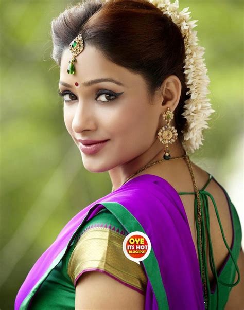 Kesha Khambhati Beautiful In Saree Cute Marathi Actresses Bollywood