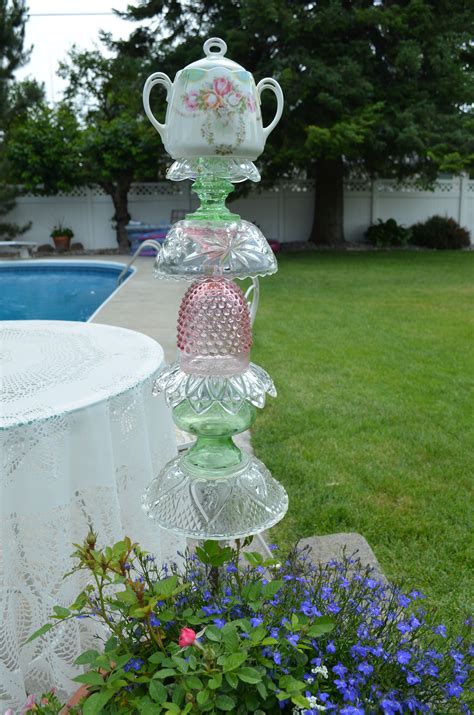 Glass Yard Totem Glass Garden Art Garden Art Garden Art Projects