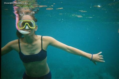 amateur teen girls underwater pics pichunter