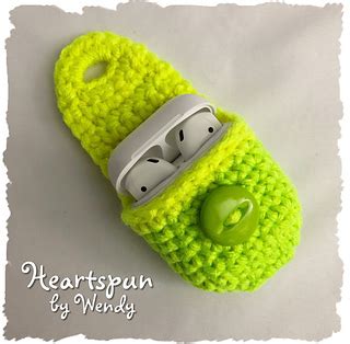 ravelry apple airpod earbud case holder pattern  wendy connor