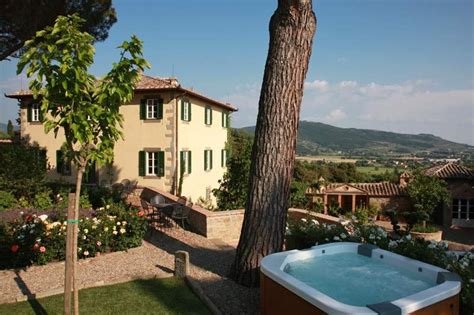 villa laura bramasole in under the tuscan sun tuscany