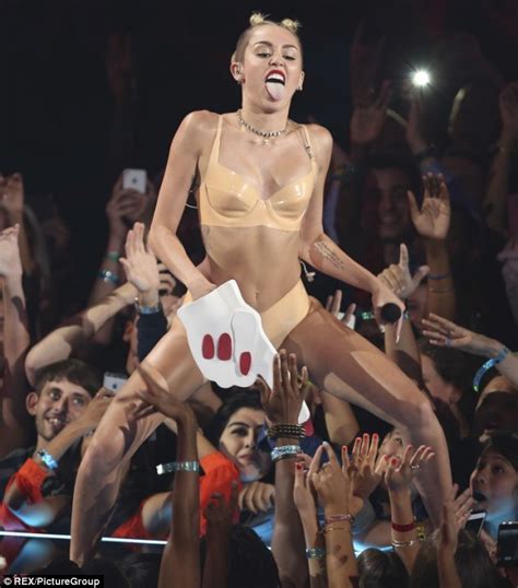 mos diary miley cyrus s vogue cover cancelled by anna