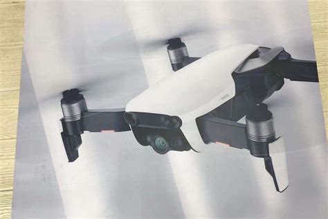 djis  mavic air drone leaked  day   unveiling  verge