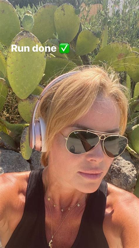 amanda holden shows off youthful glow in steamy workout