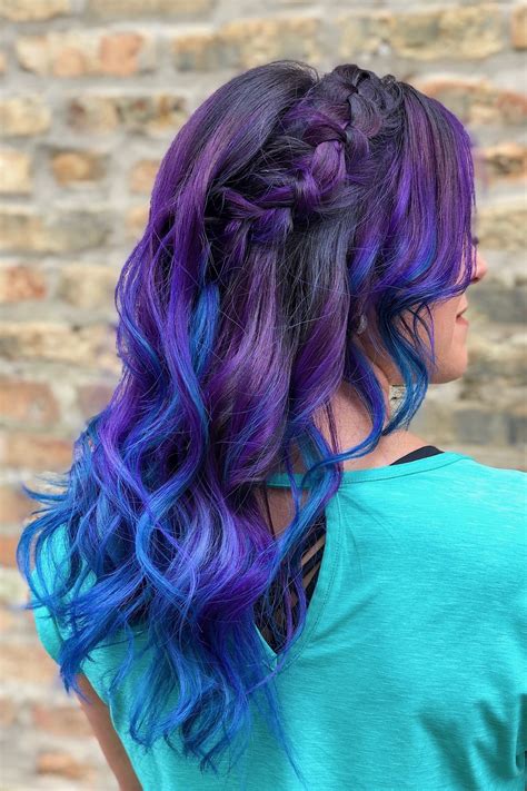 how beautiful are these blue purple ombré waves love this hair