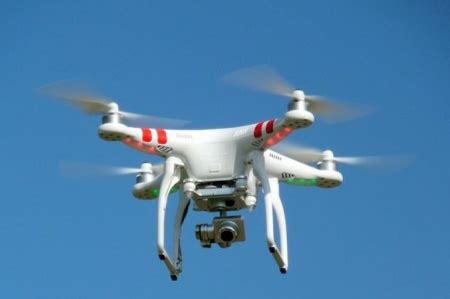 wal mart lands patent   store drones gra