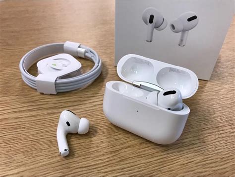 bolcom airpods pro  draadloos oortjes bluethooth
