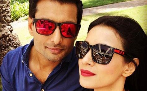 see tv couple barkha and indraneil sengupta s pictures from goa are gorgeous what s hot news