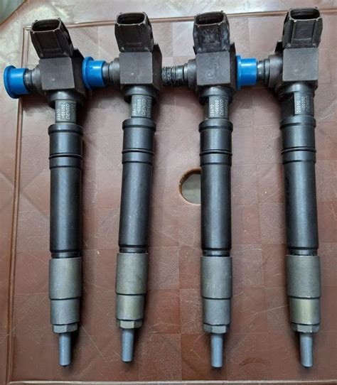 toyota innova cr fuel injector  rs  fuel injector kit