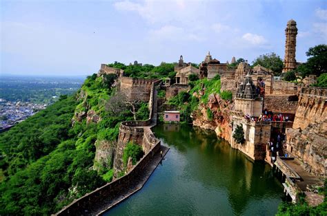 chittorgarh fort rajasthan india castles
