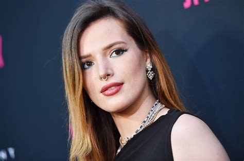 Bella Thorne Is The First Person To Earn 1 Million On Her First Day On