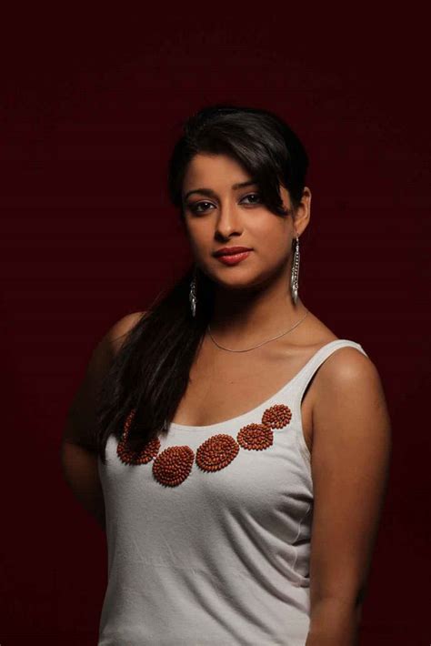 indian actress madhurima latest photoshoot black bra visible white top hanging boobs cleavage
