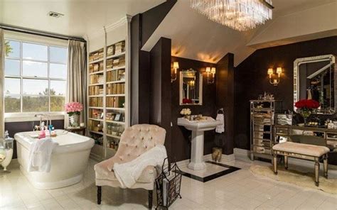 celebrity real estate jennifer lopez s house has 13 bathrooms beauty salon and stunning views