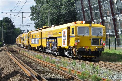 rt swietelski bos   action   railway crossing  wijchen   september  rail