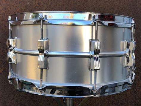 ludwig acrolite  snare drum vintage  collectors drums
