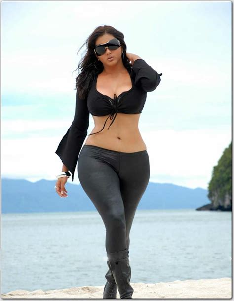 desi hot bhabhi s blog desi bhabhis sexy figure
