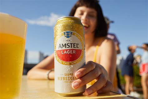 amstel presento una version mas suave  su nueva amstel pulso cervecero