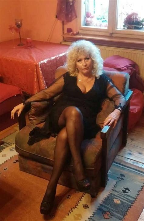 Blonde Pantyhose Gilf The Cougar Den Pinterest