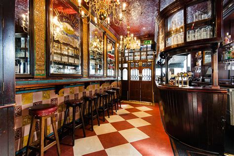 historic pubs  bars  london