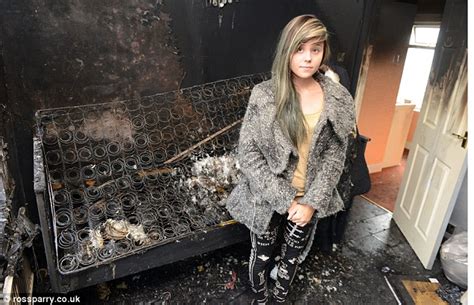 Natasha Lee S Hair Extensions Set Bedroom On Fire After She Blow Dried