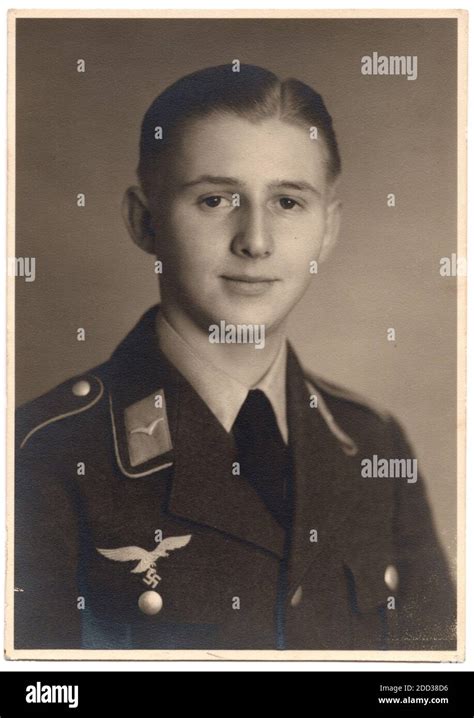 Soldado Del Ejército Alemán De La Segunda Guerra Mundial Fotografía De