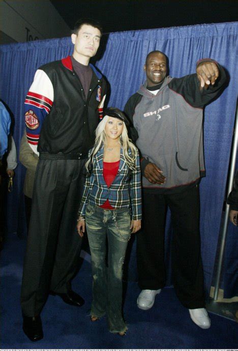 Reminders That Yao Ming Is Really Really Tall