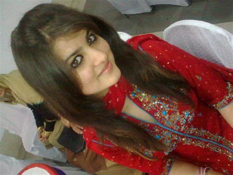 mobile phone numbers pakistani girls number girls pictures peshawar girl huma in red dress