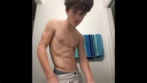 hot and fit teen shirtless on younow rexcampbell youtube