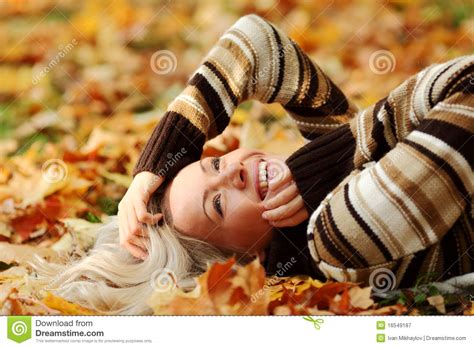 woman portret in autumn leaf stock image image of autumn female