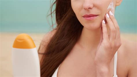 people skimp on sunscreen on the eyelids research finds allure