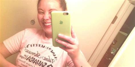 Mom Posts Crop Top Selfie Woman Encourages Postpartum