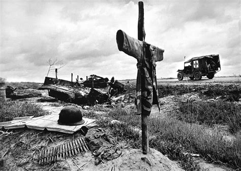 war photography images  armed conflict   aftermath la times