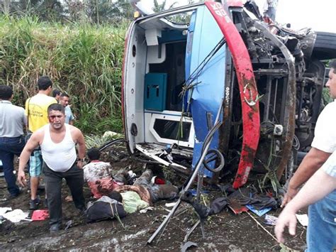 Ecuador Five Dead At Least 12 Injured In Horrific Bus