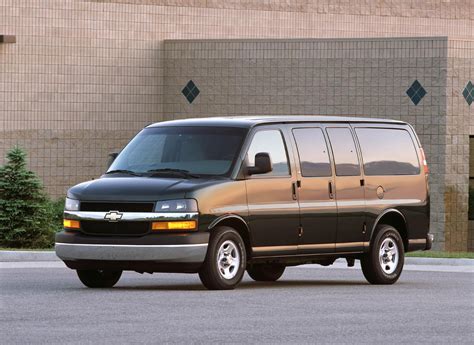chevrolet express pictures history  research news conceptcarzcom