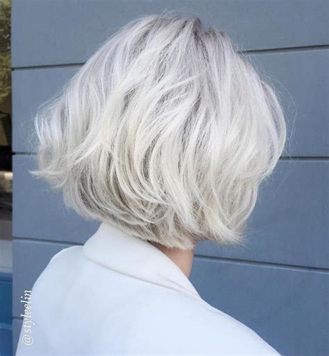 33 Classy And Simple Short Hairstyles For Older Women Sensod