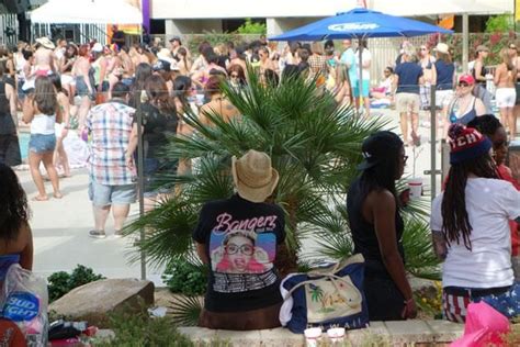 The Ultimate Dinah Shore Weekend 2014 In Photos Bikinis Beer