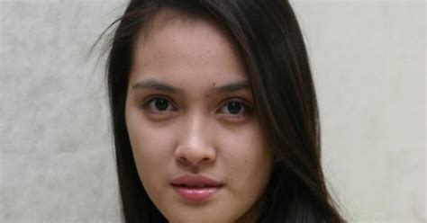 Holoip Shandy Aulia Hot Wallpapers