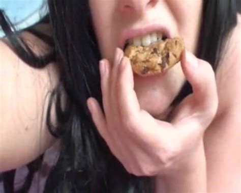 eating her cum cookie free eating her out porn video c1
