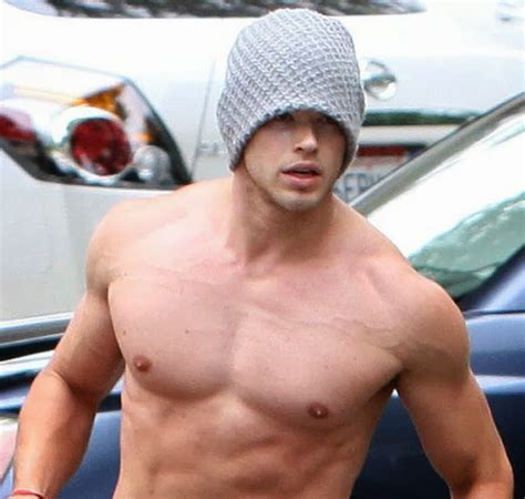 jd and orchid s domain hunk of the day kellan lutz
