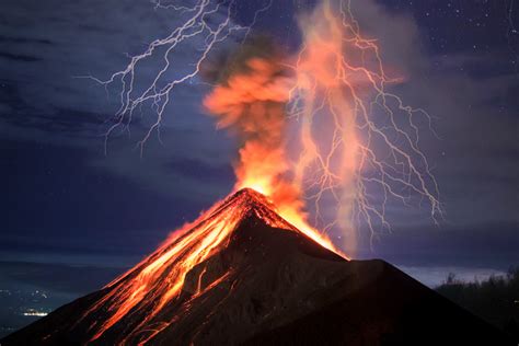 volcanic lightning  volcanic eruptions lead  lightning
