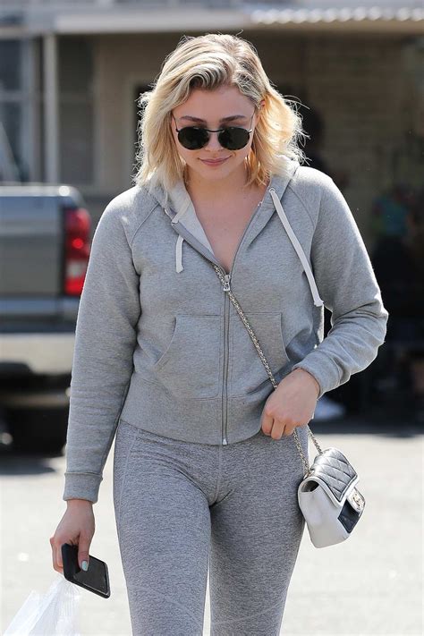 chloe grace moretz dressed in lulu lemon outfit leaves nails salon with