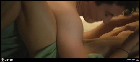 naked analeigh tipton in two night stand