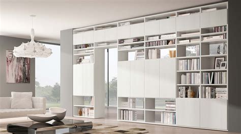 Face ai mobili sospesi, dalle scale libreria agli armadi bifacciali, . Pin su arquitectura