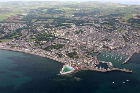 penzance cornwall tourist guide map  accommodation businesses history